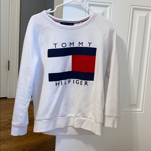 Tommy Hilfiger Tops - super soft tommy hillfiger crewneck!! size M